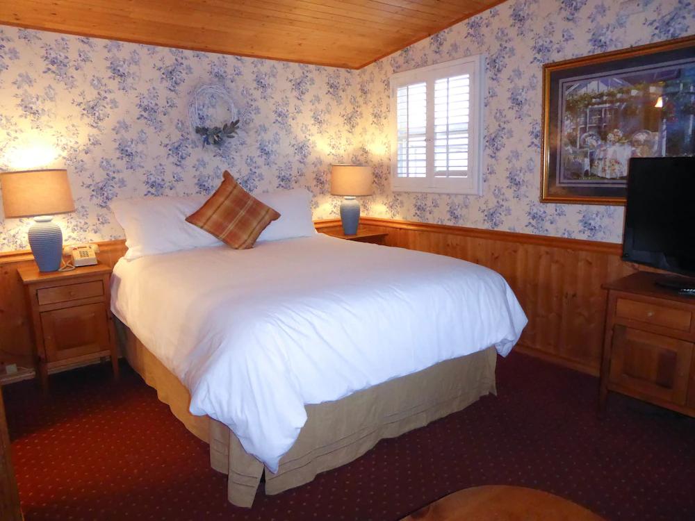 Carmel Fireplace Inn Exterior photo