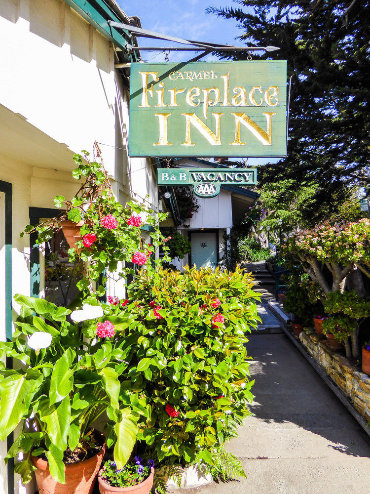 Carmel Fireplace Inn Exterior photo